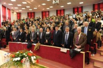 Congresul Internațional de Medicină Dentară – Tendințe actuale în medicina dentară minim invazivă în reabilitarea implanto-protetică, 14 – 17 aprilie, 2010, București — imagine 10