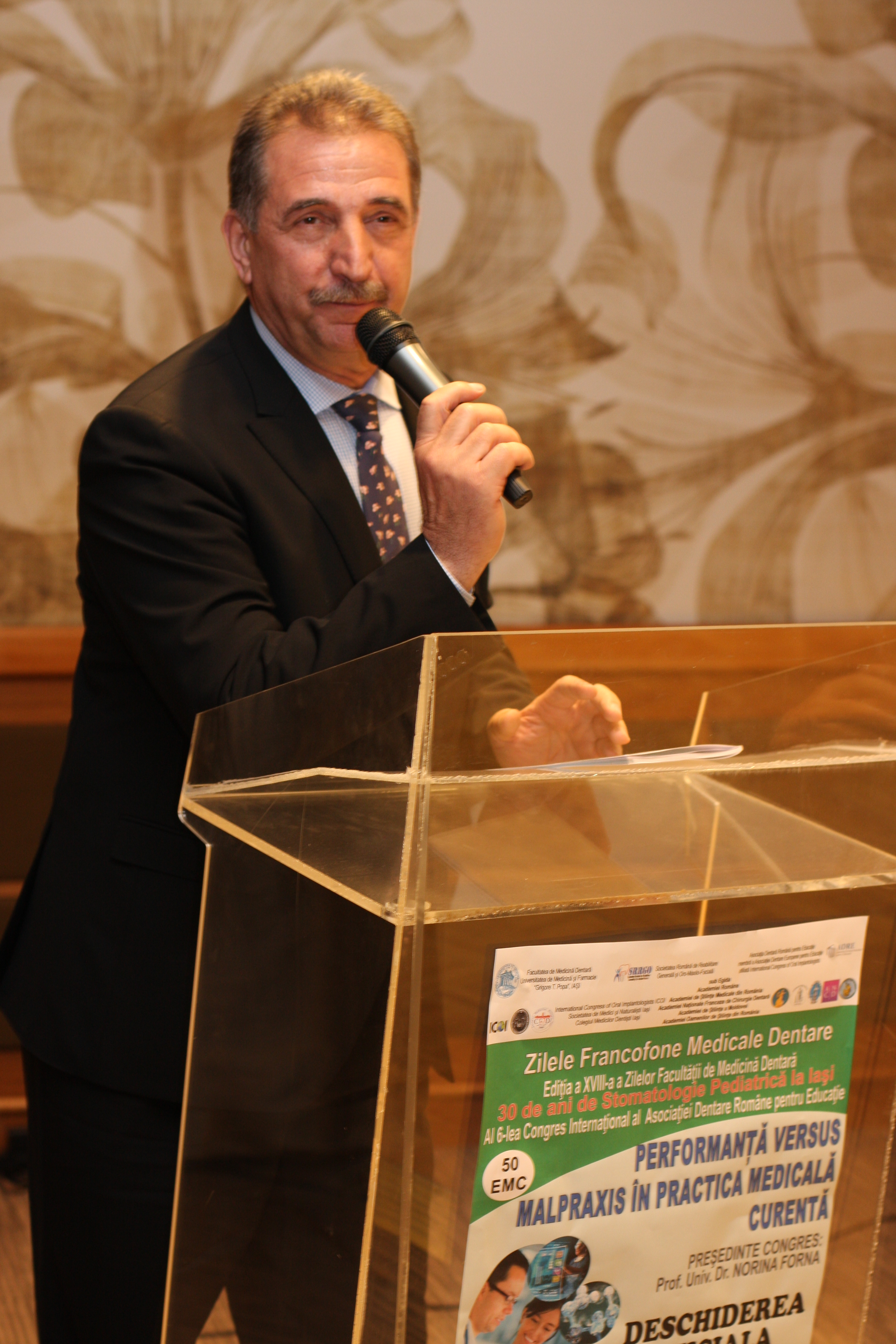 Editia a XVIII-a a Zilelor Facultatii de Medicina Dentara Iasi 2014. Al VI-lea Congres International al Asociatiei Dentare Romana pentru Educatie — imagine 199