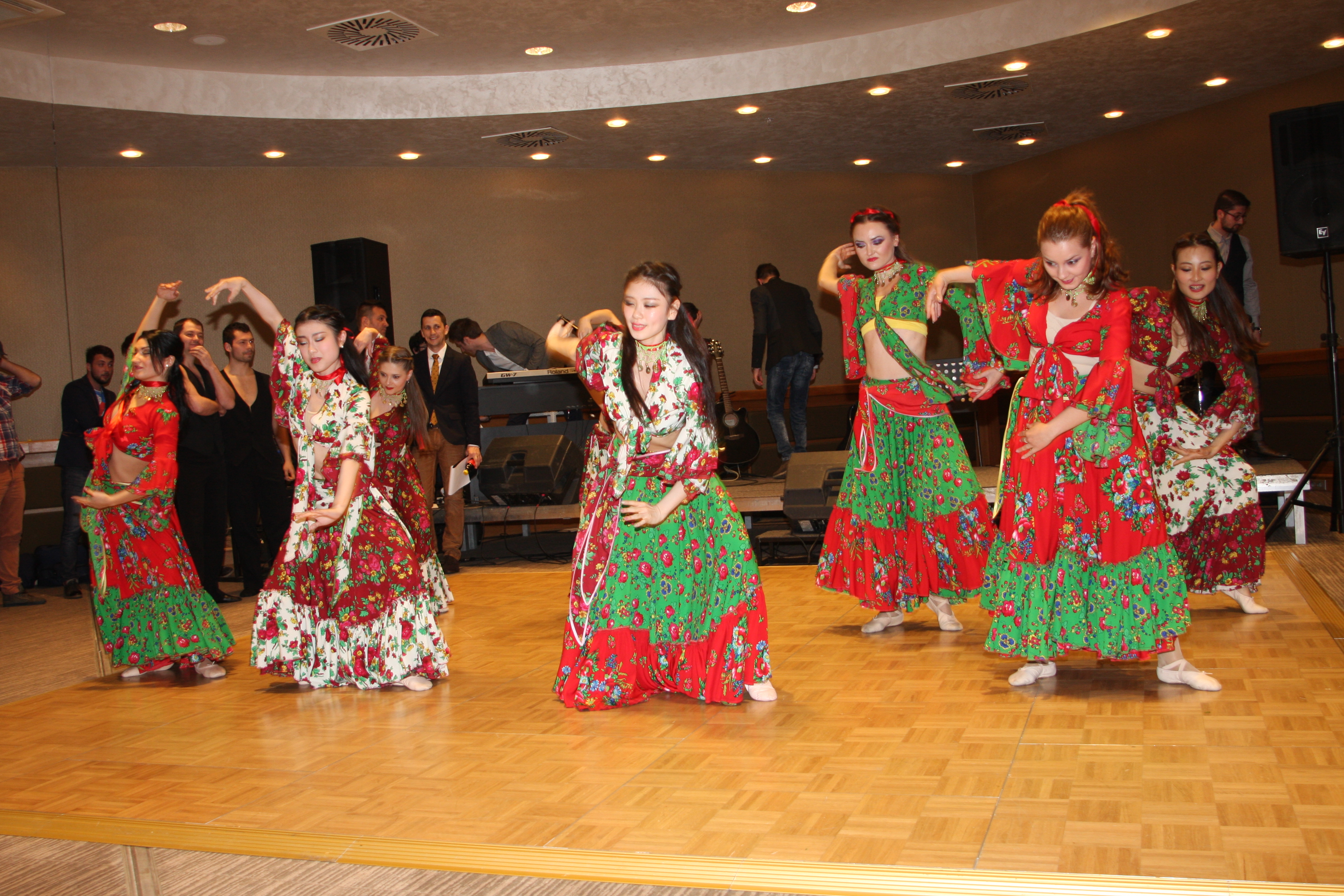 Editia a XVIII-a a Zilelor Facultatii de Medicina Dentara Iasi 2014. Al VI-lea Congres International al Asociatiei Dentare Romana pentru Educatie — imagine 201