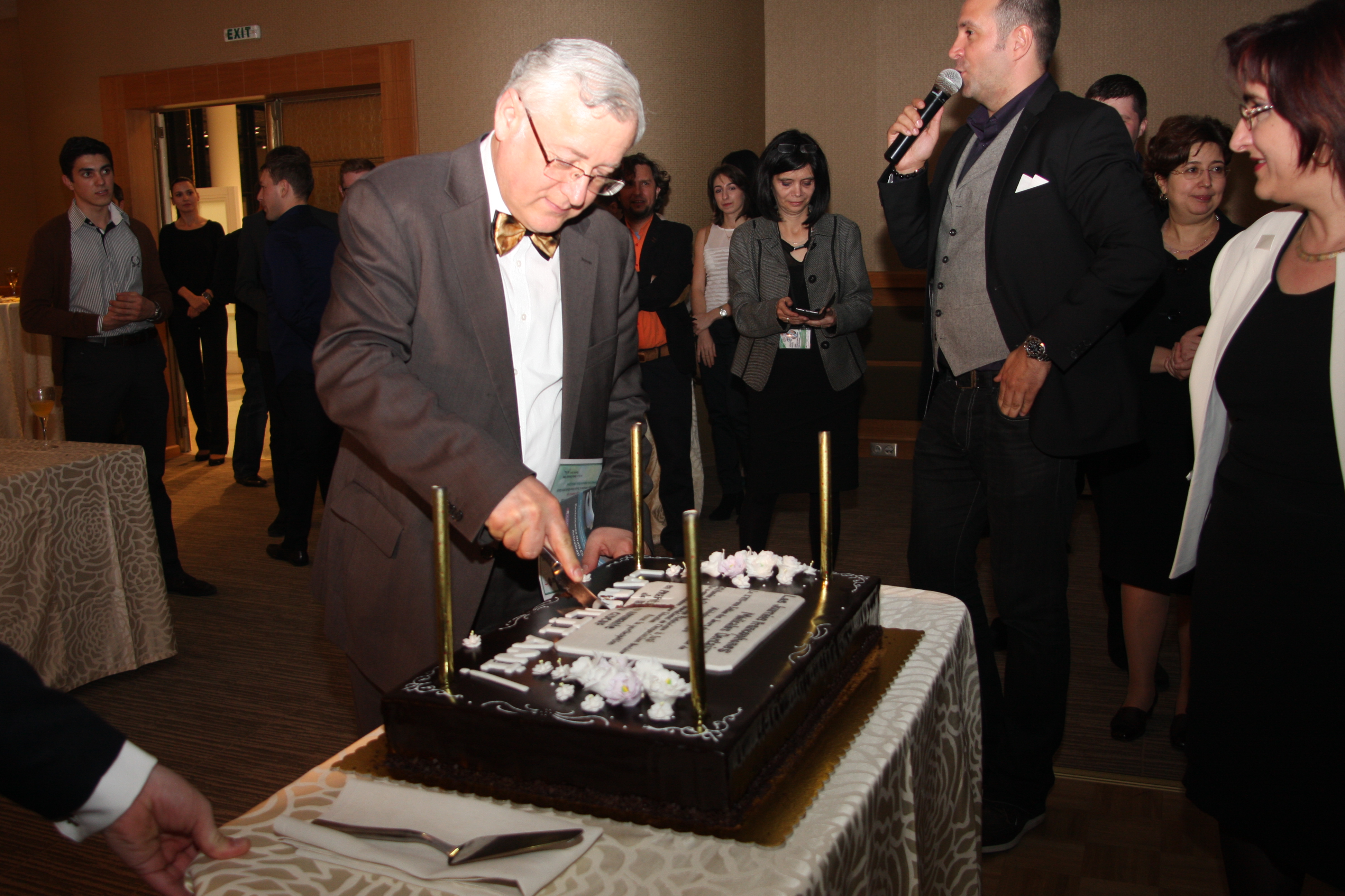 Editia a XVIII-a a Zilelor Facultatii de Medicina Dentara Iasi 2014. Al VI-lea Congres International al Asociatiei Dentare Romana pentru Educatie — imagine 206