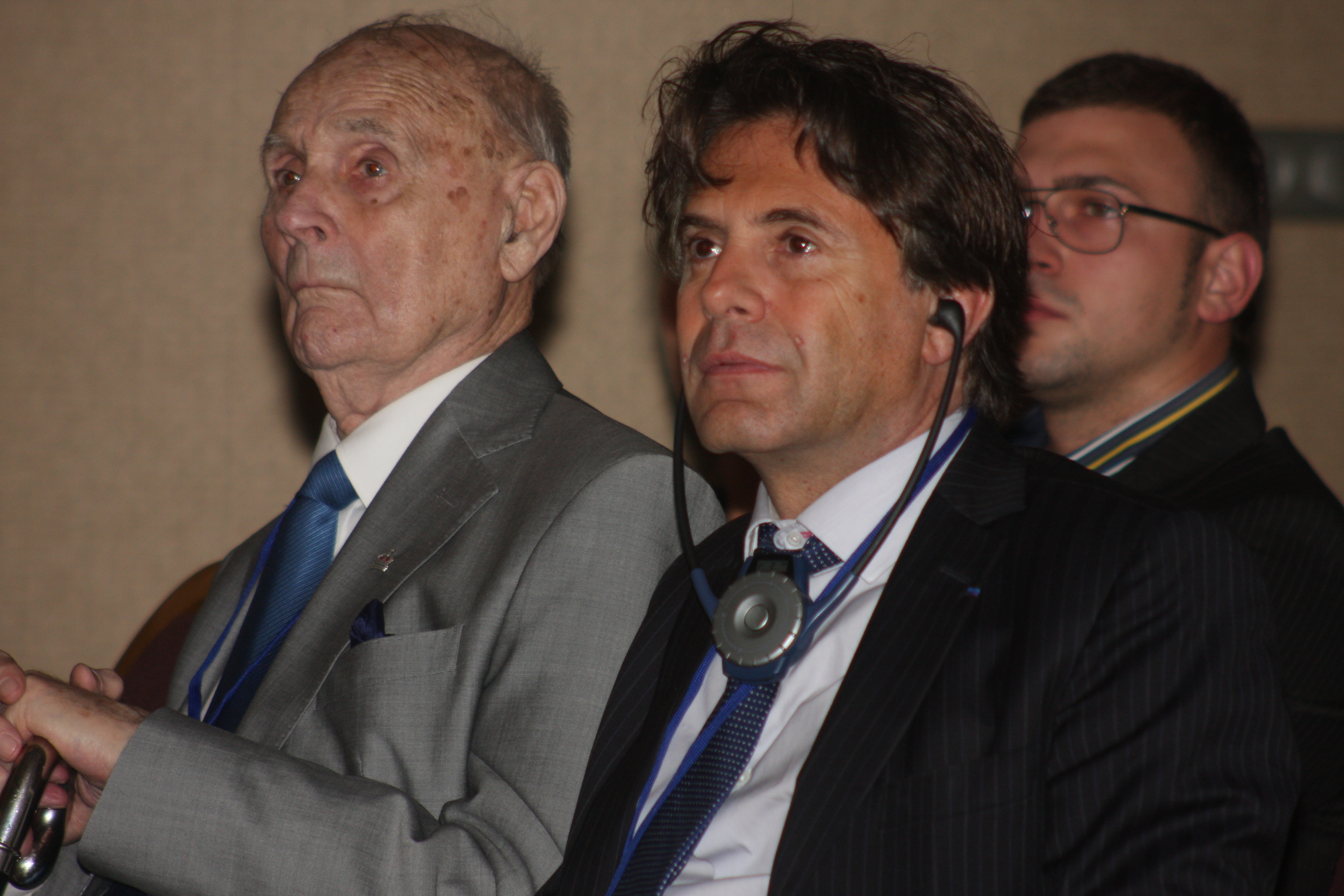 Editia a XVIII-a a Zilelor Facultatii de Medicina Dentara Iasi 2014. Al VI-lea Congres International al Asociatiei Dentare Romana pentru Educatie — imagine 231