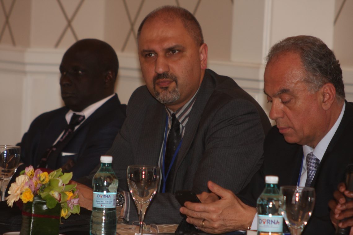 Editia a XVIII-a a Zilelor Facultatii de Medicina Dentara Iasi 2014. Al VI-lea Congres International al Asociatiei Dentare Romana pentru Educatie — imagine 251